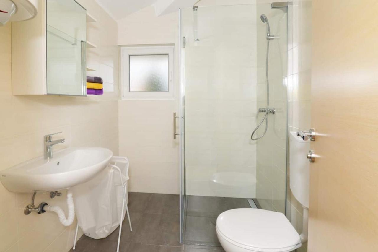 Apartment Avada Novaglia Esterno foto